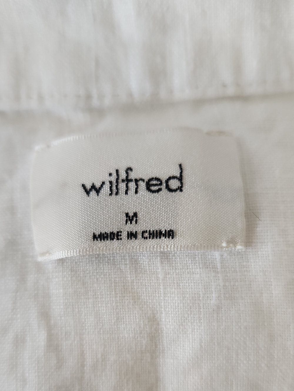 Wilfred..100% Linen Blouse - Picture 6 of 9